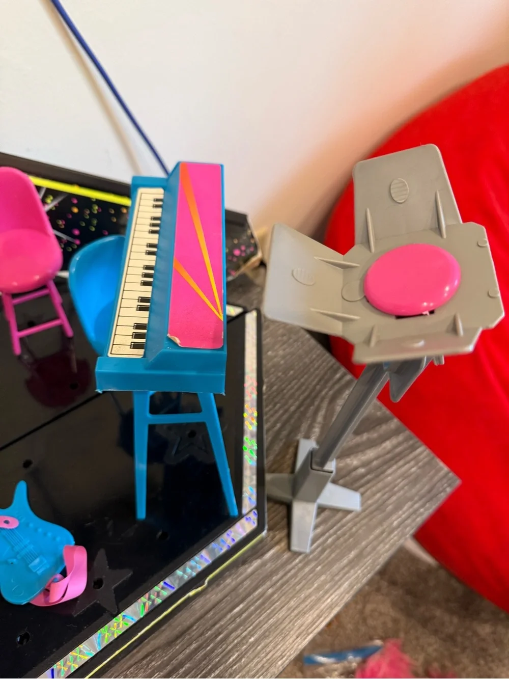 Barbie and the Rockers Hot Rockin' Stage Playset by Mattel (#1144), 1985